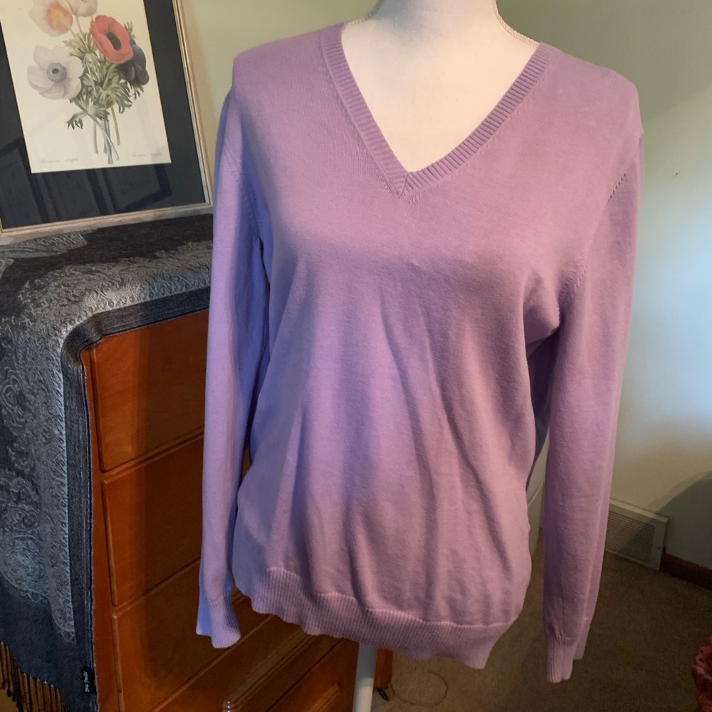 Lands’ End V-Neck Long-Sleeved Sweater: Medium